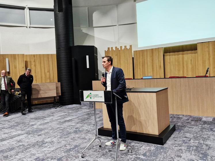 Lundi 12 janvier, à Orléans. Lors de sa première cérémonie de vœux à la tête de la chambre d’Agriculture du Loiret, Valentin Caron a dressé un état des lieux des tensions économiques, sanitaires et structurelles qui pèsent sur les exploitations agricoles du département.
