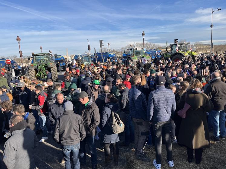 Mardi 13 janvier 2026, à Paris. Manifestation d'agriculteurs.
