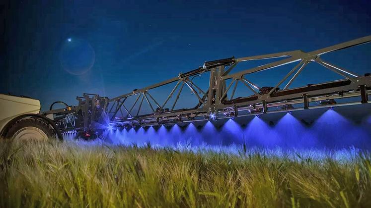 La lumière bleue est particulièrement efficace lorsque la lumière du soleil est rasante.