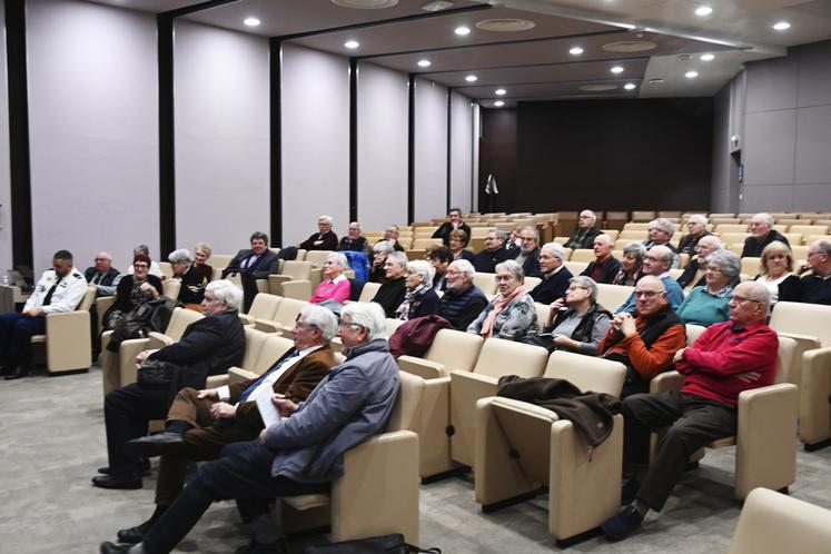 Vendredi 6 février, à Blois. Une cinquantaine de personnes étaient présentes à l'assemblée générale de l'Amoma 41.