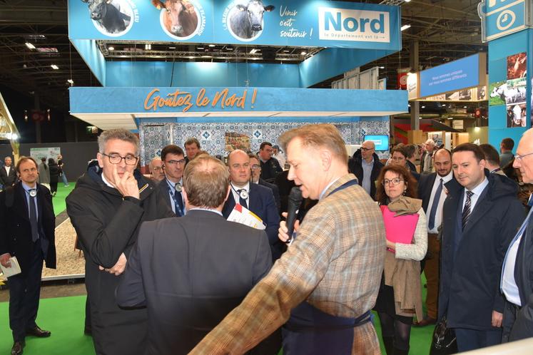 Les produits de la Ferme de Viltain ont été mis à l'honneur lors de la visite des préfets.