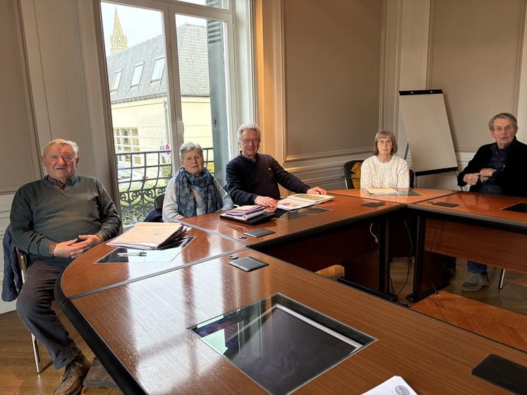 Jeudi 19 février, au Chesnay (Yvelines). Le CA de la SDAE s'est réuni pour discuter des nombreux événements à venir.
