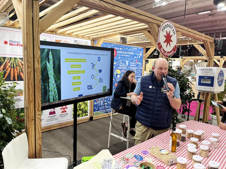 Sur le pavillon francilien, un espace proposait différentes animations. Olivier Brossier, une matinée durant, a animé un atelier sur l'agriculture francilienne. Ce dernier a rencontré un franc succès.