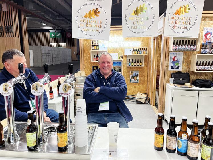 Denis Sargeret, qui s'occupe de la Ferme-brasserie du Vexin à Théméricourt (Val-d'Oise) avec son fils Aurélien Sargeret, a de nouveau remporté plusieurs récompenses au Concours général agricole (CGA) 2026. Les résultats complets sont à retrouver dans notre précédente édition.