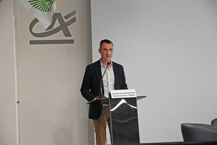 Jean-Michel Schaeffer, administrateur de la FNSEA, est intervenu sur la filière avicole.
