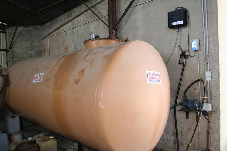 Les agriculteurs sont particulièrement exposés aux vols de carburants, dans les tracteurs ou matériels agricoles, ou même directement dans les cuves. 