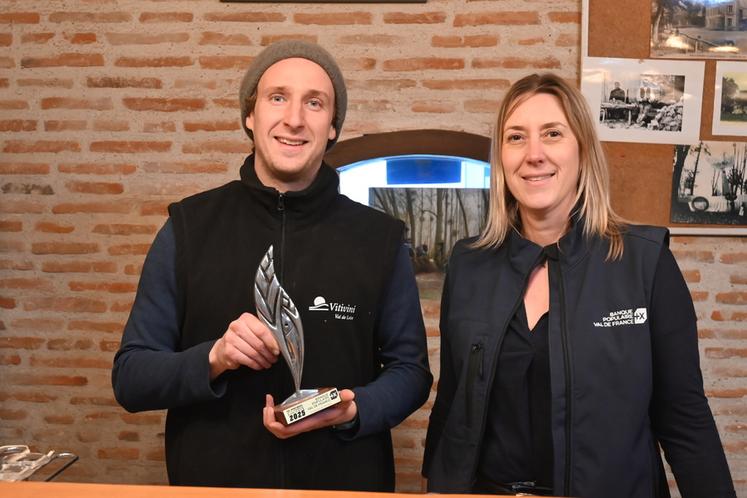 Benoît Cadart, vigneron au château de Quinçay, à Meusnes, a reçu le Prix de la dynamique qui récompense des exploitations innovantes.