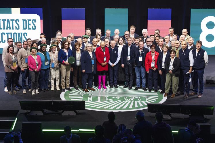 Mercredi 1er avril, à Caen (Calvados). En congrès, la FNSEA a élu son nouveau conseil d'administration. 