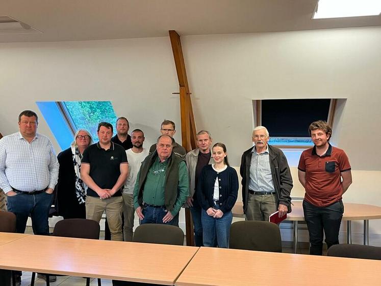 À Magnanville (Yvelines), le 7 avril. Le conseil d'administration de Mantes s'est réuni sous la présidence de Thomas Robin.