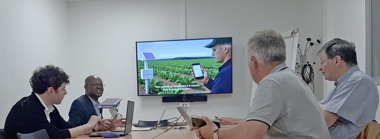 Benjamin Mendou présente sa solution de pilotage de la fertilisation.