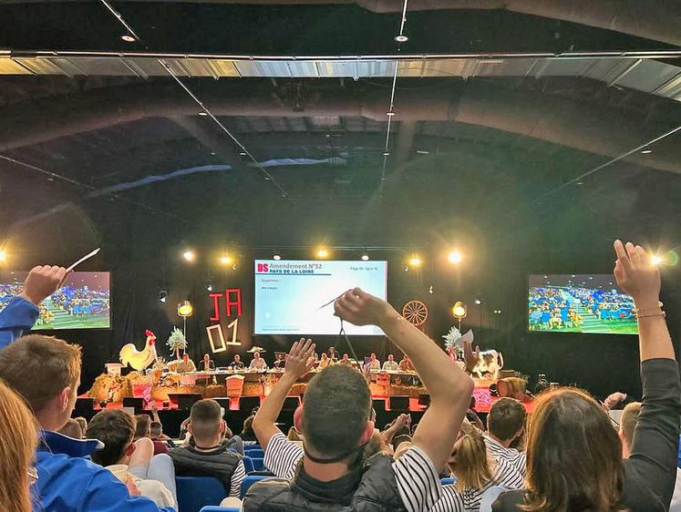 Mercredi 3 juin, à Bourg-en-Bresse (Ain). Lors de son congrès, Jeunes agriculteurs a adopté près de 70 propositions pour renforcer la souveraineté alimentaire européenne et préparer l’avenir de l’agriculture française.