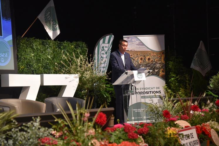 Mardi 2 juin, à Nemours. Le président de la FDSEA 77, Samuel Vandaele, lors de l'assemblée générale du syndicat.