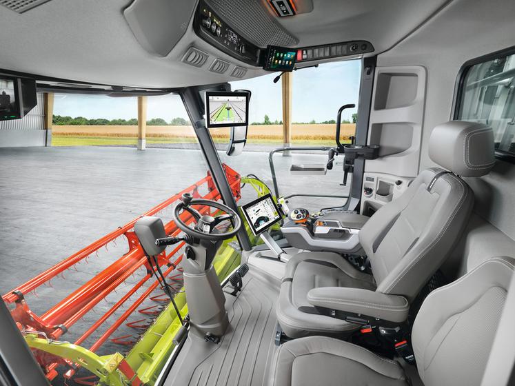 Claas a travaillé sur le confort en cabine.