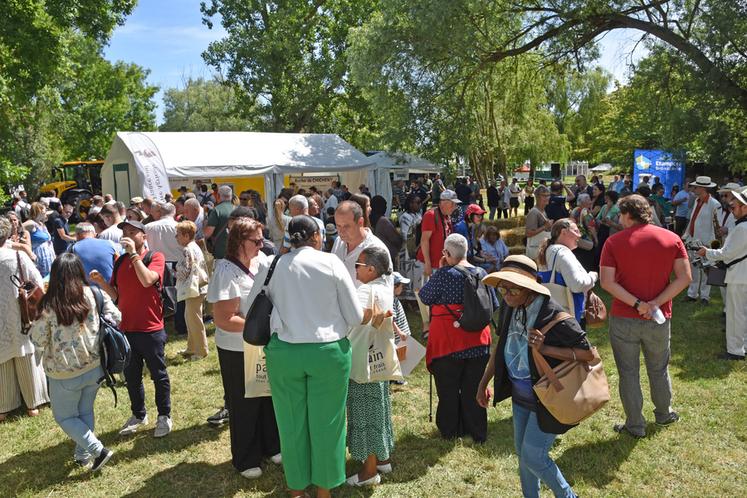 Comme tous les ans, l'événement a rassemblé une partie des habitants du sud de l'Essonne, permettant la rencontre entre les mondes rural et urbain.