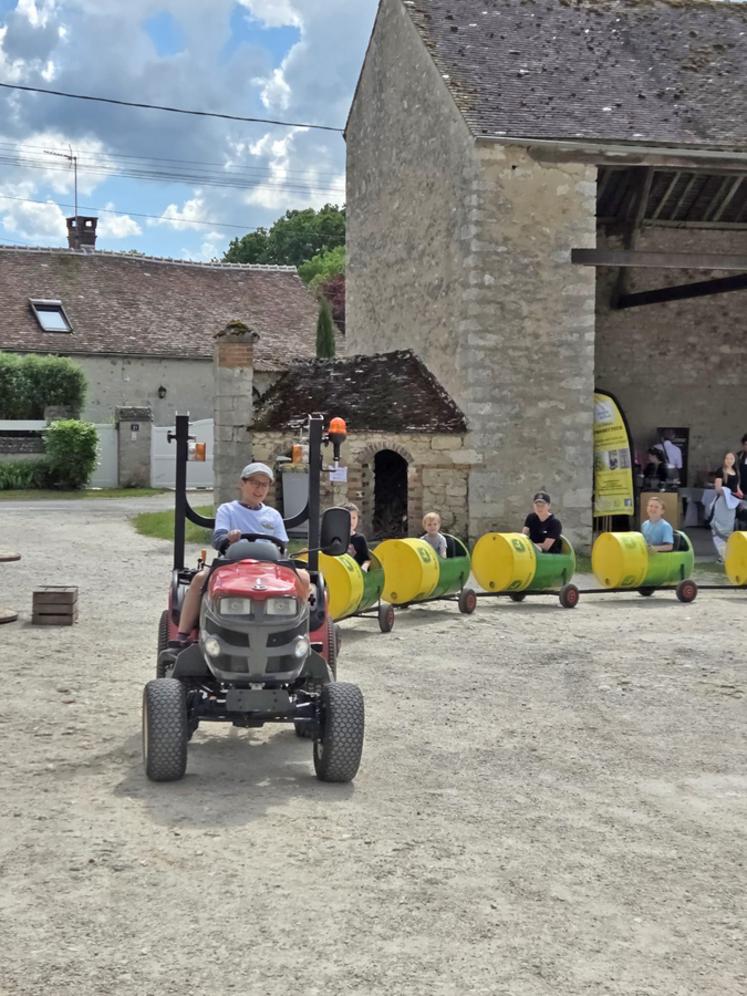 Toujours autant de succès pour le petit train à la ferme. 