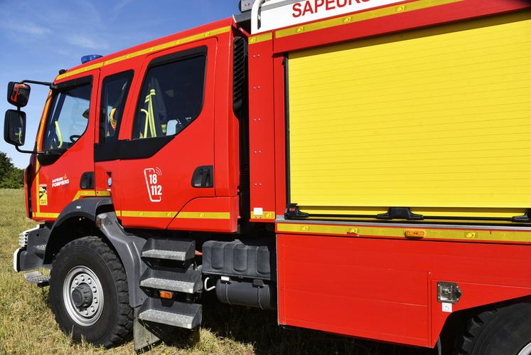 À Saint-Cyr-en-Val, 160 pompiers et des agriculteurs ont été mobilisés pour contenir un incendie qui a détruit 84 hectares le 12 juillet.
