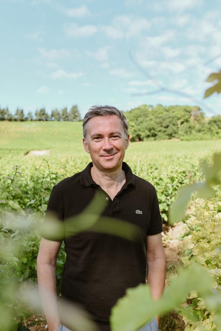 Thierry Merlet est le directeur général de l'entreprise Divin, qui propose des vins désalcoolisés.