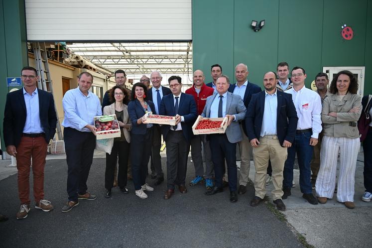 Chailly-en-Bière, jeudi 23 juillet. La profession agricole a reçu le nouveau préfet de région, Georges-François Leclerc.