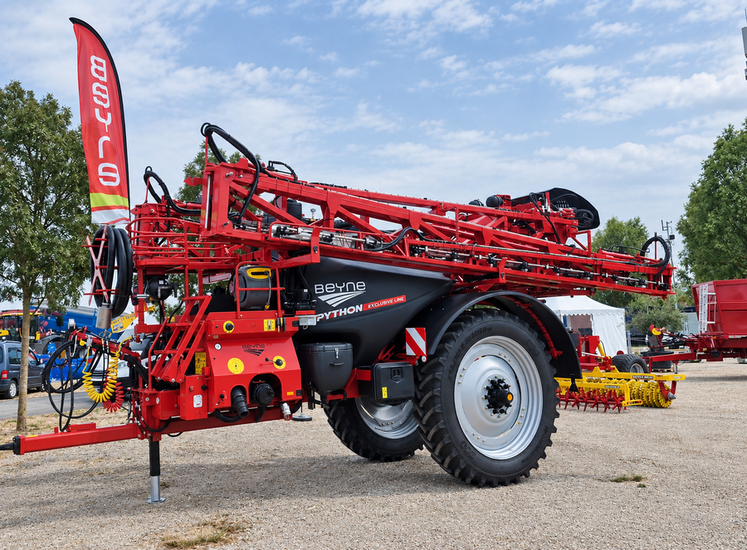 Présentation de la nouveauté Beyne Python Exclusive Line lors de la Foire de Châlons. 