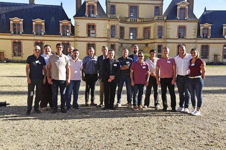 Fontainebleau, mercredi 23 septembre. Les membres du bureau Elvéa France et l'équipe francilienne, avec à sa tête Philippe Dufour et David Tourte.