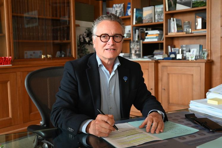 Philippe Gouet, président du Département de Loir-et-Cher revient sur les aides pour les agriculteurs. 
