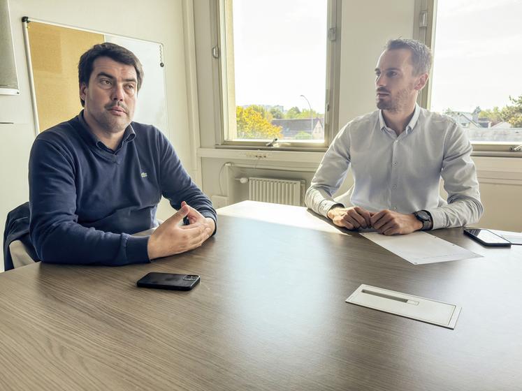 Mardi 29 septembre, à Chartres. Séverin Sergent (à g.) préside le comité technique départemental de la Safer et François Jeannot en est le directeur.