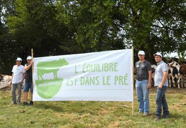 Le 7 juillet, à Marolles-les-Buis. Le lancement de l’opération Vache verte en Eure-et-Loir s’est déroulée chez Jean-Luc Debray. Les éleveurs espèrent transmettre ainsi un message positif.