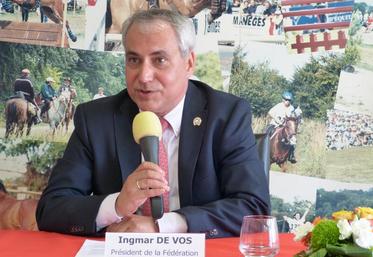 Le 6 juillet à Lamotte-Beuvron (Loir-et-Cher). Ingmar de Vos, président de la Fédération équestre internationale, était présent au Generali Open de France.