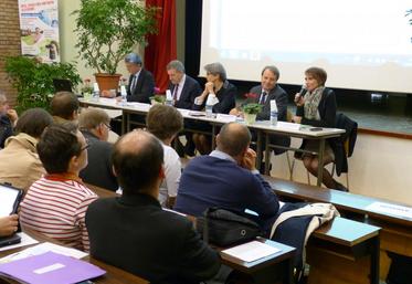 Le 8 octobre, à Vendôme. Une conférence-débat a présenté les enjeux de la Cop 21 et de la contribution de l’agriculture et de la forêt à la lutte contre le changement climatique.