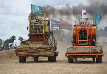 Le 29 mai, les JA de Droué-Mondoubleau donnent rendez-vous à La Chapelle-Vicomtesse pour un « Moiss’batt’ en folie ». (archives 2014)