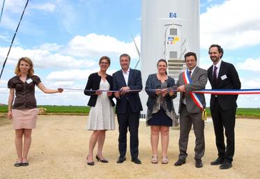 Le 24 juin, à Francourville (Eure-et-Loir). Le parc éolien de la commune a été inauguré officiellement. Il devrait générer environ cent mille euros de recettes fiscales par an.