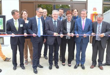 Le 26 septembre, à Châteaudun. Les officiels ont inauguré le nouveau BTS numérique dispensé par le LEAP de Nermont au sein du campus des Champs du possible.