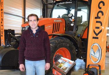 Le 8 novembre, à Toury. Les tracteurs Kubota seront distribués en Eure-et-Loir par Eurodealer Centre sous la responsabilité de Charles Crosnier.