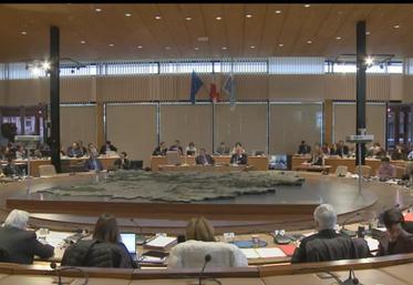 A Evry (Essonne), le 30 janvier. Le conseil départemental de l’Essonne a voté un budget agricole en nette hausse de 3,6 millions d’euros pour la période 2017-2020.