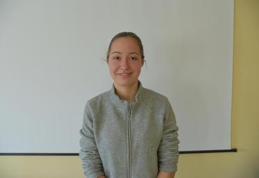 Forges, mardi 14 mars. Marine Garitte savoure sa troisième place lors de la finale nationale de jugement de bétail section équidés.