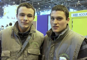 Le 26 février, à Paris. Coaché par son frère aîné Julien, Léo Habert (à g.) a terminé troisième du concours national de pointage normand.