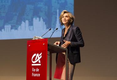 La présidente de la région Ile-de-France, Valérie Pécresse est intervenue devant les administrateurs et collaborateurs. 