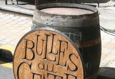 La quatrième édition du salon dédié aux pétillants naturels : "Bulles au Centre" s’est déroulée dimanche 16 juillet dans les caves du donjon et à l’Hôtel d’Effiat à Montrichard.