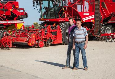 Didier Peyret et son fils Vianney ont créé en 2011 à Bonneval, l’ETA Peyret fils.