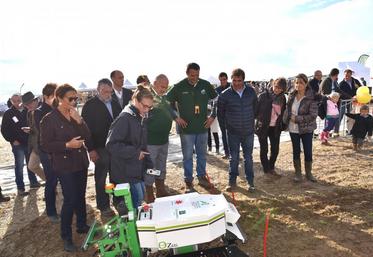 Les démonstrations du robot Oz étaient une des animations proposées par la chambre d’Agriculture et qui a attiré de nombreux visiteurs. 