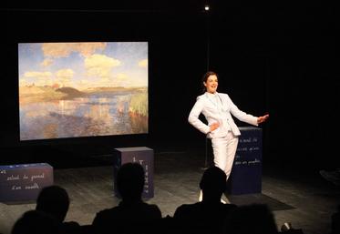 Une trentaine de spectateurs a assisté le dimanche 10 septembre à la première représentation de la pièce de théâtre « Champagne ! » par La compagnie du hasard au Château de Troussay.