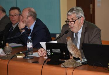 Le 6 avril, à Chartres. Lors de son assemblée générale, le président de la Fédération des chasseurs d’Eure-et-Loir, Jean-Pierre Moktar, a réclamé une interdiction des broyages des bords de champs en période de reproduction du petit gibier.