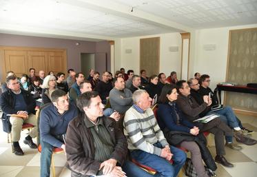 Une présentation en salle s’est tenue avant la visite de l’atelier.