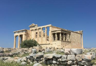 Temple à l’architecture complexe, l’Érechthéion était dédié à plusieurs divinités et rois mythiques, notamment Érechthée.