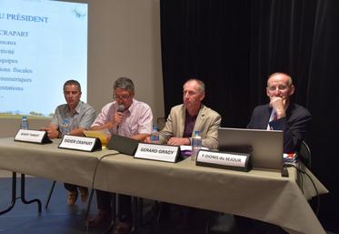 Provins, mardi 12 juin. Didier Crapart présente son dernier rapport d’activité  d’AS 77.