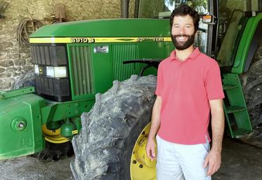 Installé à Berchère-les-Pierres, Charles-Édouard Lhopiteau a fondé la start-up Agricommunity et lance son application le 6 septembre à Innov-agri.