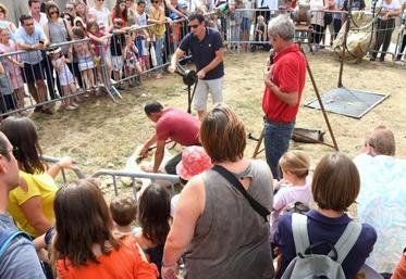 Le 9 septembre, à Chartres. Le public a assisté en nombre aux démonstrations de tonte de moutons réalisées par Thierry Deschambres.
