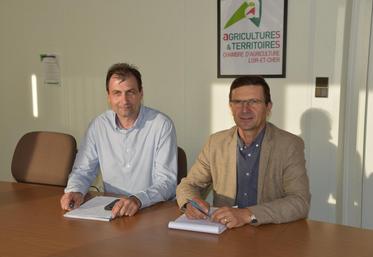 Le 10 septembre à Blois. Le président de la chambre d’Agriculture de Loir-et-Cher, Philippe Noyau (à g.), et son vice-président Arnaud Bessé ont fait le point sur l’actualité agricole du département.