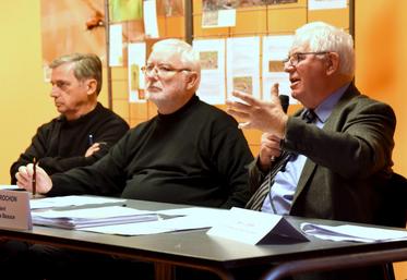 Le 8 novembre, à Orgères-en-Beauce. La Maison de la Beauce se transforme en Maison du tourisme Cœur de Beauce, a expliqué son président Philippe Lirochon (à d.) à ses adhérents.