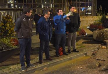 Cette manifestation était la première en tant que président de Jeunes agriculteurs pour Rémi Rousseau (avec le mégaphone).
